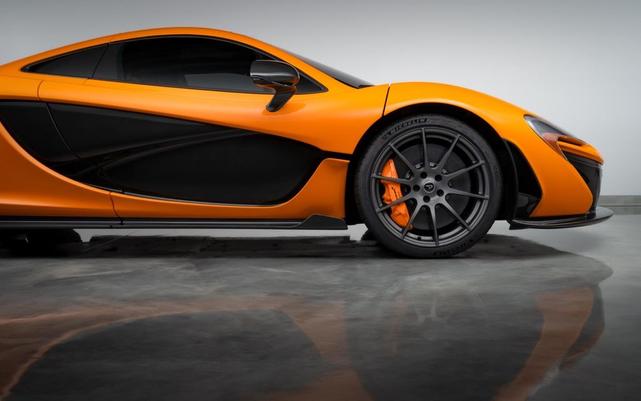 Photo of 2014 McLaren Orange McLaren P1