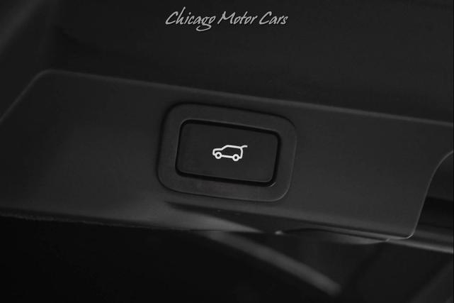 Photo of 2022 Black Land Rover Range Rover Sport