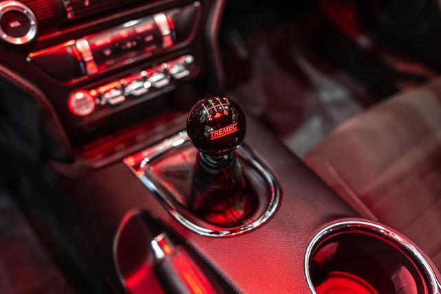 Photo of 2015 Black Ford Mustang