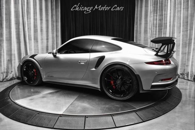 Photo of 2016 GT Silver Metallic Porsche 911
