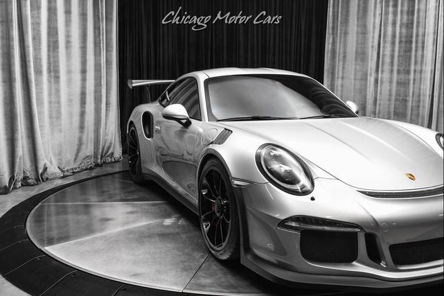 Photo of 2016 GT Silver Metallic Porsche 911