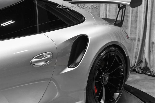 Photo of 2016 GT Silver Metallic Porsche 911