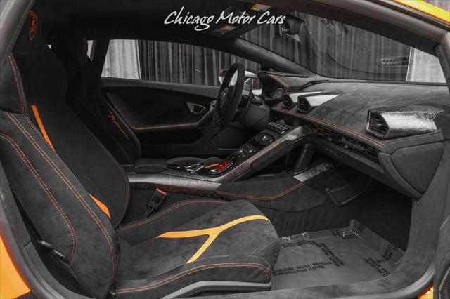 Photo of 2018 Arancio Borealis Pearl Effect Lamborghini Huracan