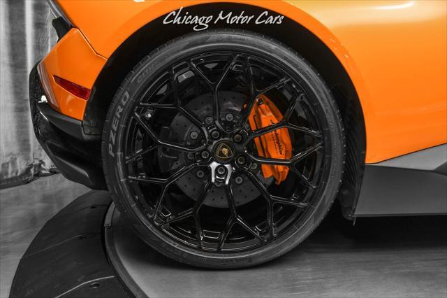 Photo of 2018 Arancio Borealis Pearl Effect Lamborghini Huracan