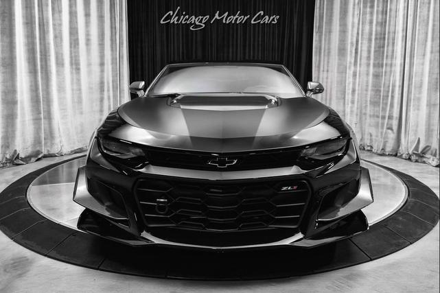 Photo of 2019 Black Chevrolet Camaro