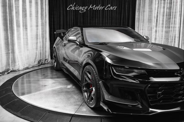 Photo of 2019 Black Chevrolet Camaro
