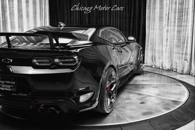 Photo of 2019 Black Chevrolet Camaro