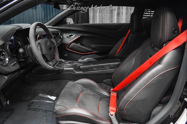 Photo of 2019 Black Chevrolet Camaro