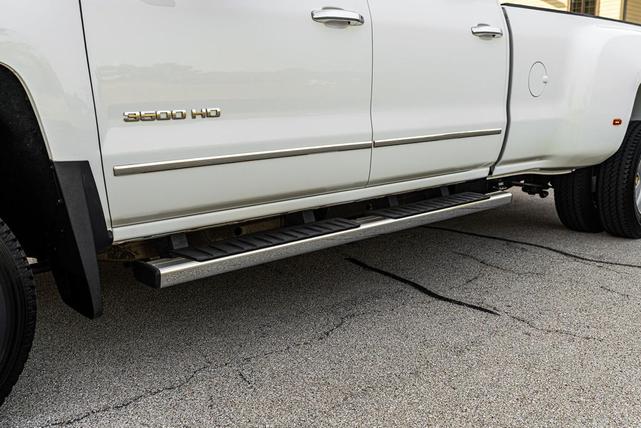 Photo of 2015 Summit White Chevrolet Silverado 3500