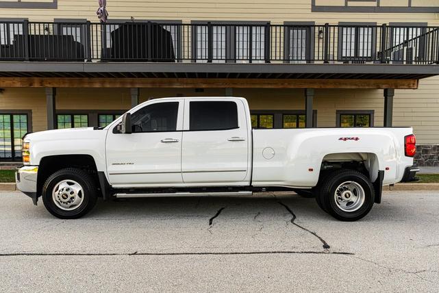 Photo of 2015 Summit White Chevrolet Silverado 3500