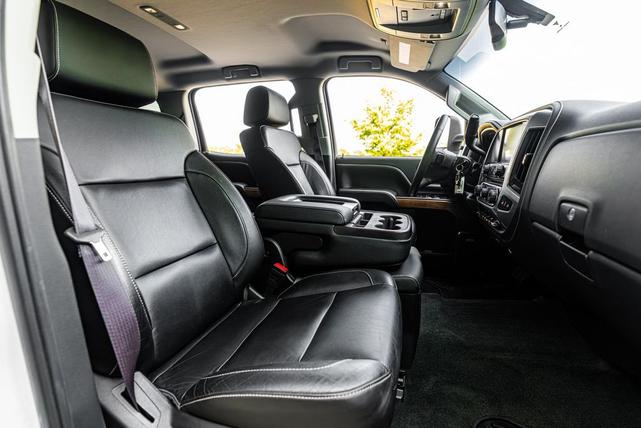 Photo of 2015 Summit White Chevrolet Silverado 3500