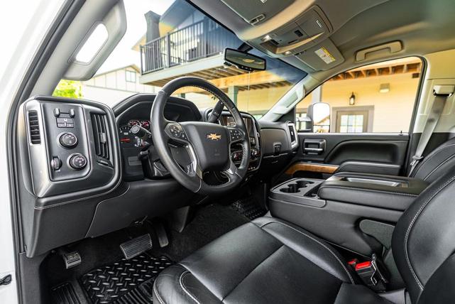 Photo of 2015 Summit White Chevrolet Silverado 3500