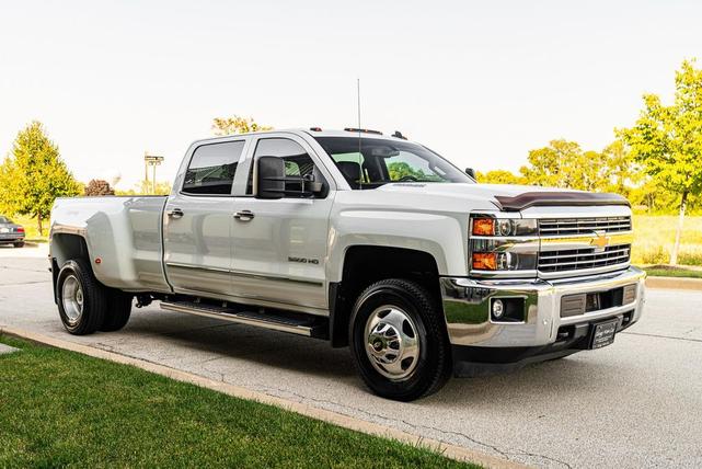 Photo of 2015 Summit White Chevrolet Silverado 3500