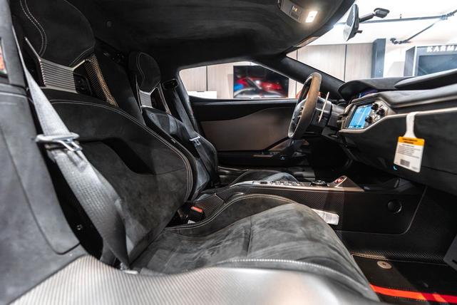 Photo of 2019 Ingot Silver Ford GT