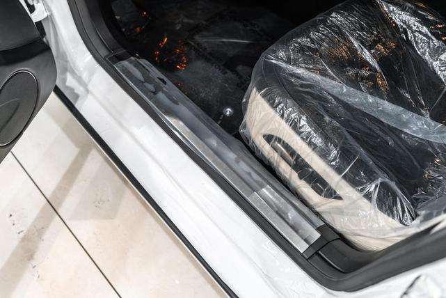 Photo of 2025 Surf White Karma Revero