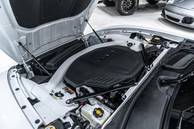 Photo of 2025 Surf White Karma Revero