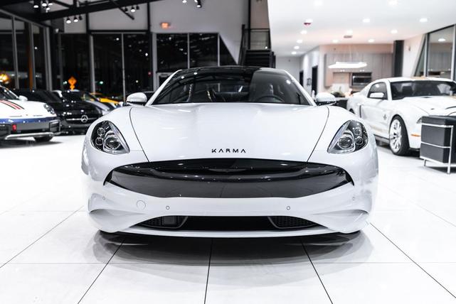 Photo of 2025 Surf White Karma Revero