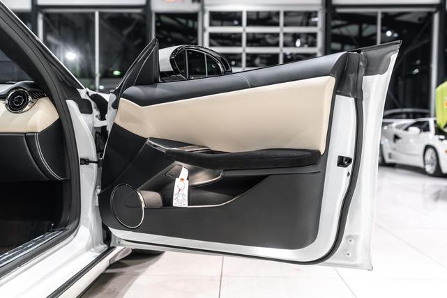 Photo of 2025 Surf White Karma Revero