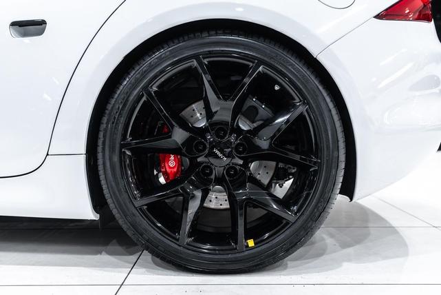 Photo of 2025 Surf White Karma Revero