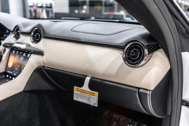 Photo of 2025 Surf White Karma Revero