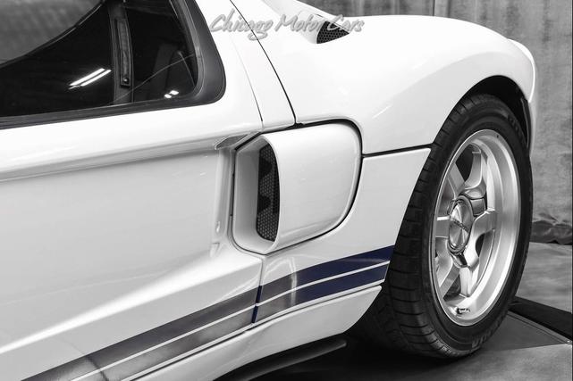 Photo of 2005 Centennial White Clearcoat Ford GT