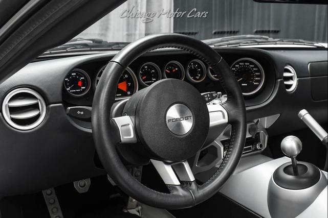 Photo of 2005 Centennial White Clearcoat Ford GT