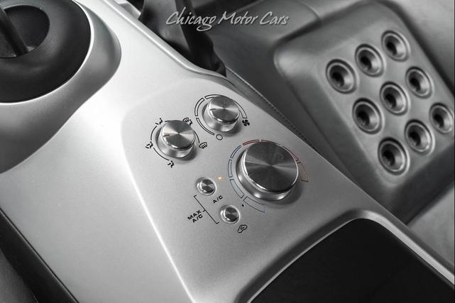 Photo of 2005 Centennial White Clearcoat Ford GT