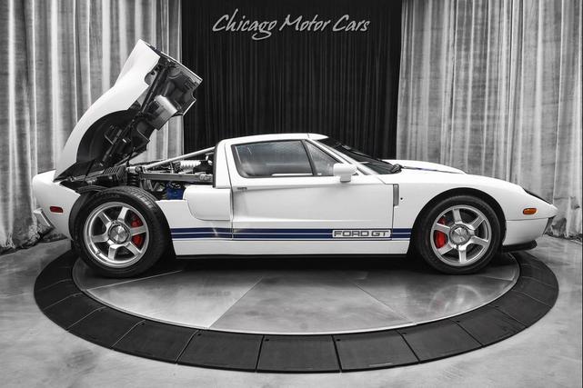 Photo of 2005 Centennial White Clearcoat Ford GT