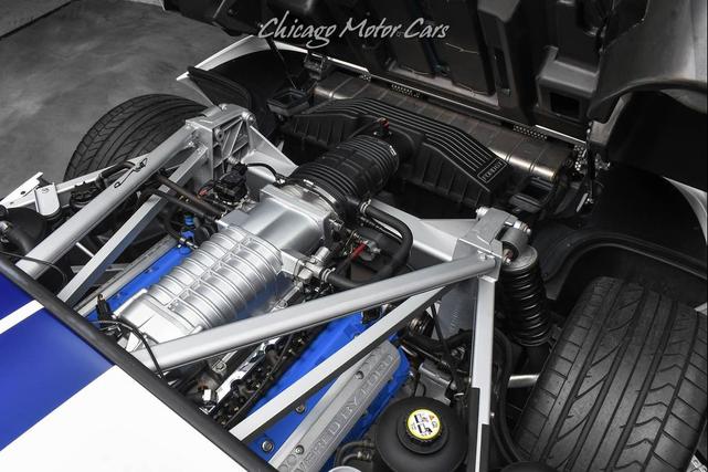 Photo of 2005 Centennial White Clearcoat Ford GT