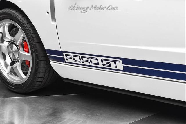 Photo of 2005 Centennial White Clearcoat Ford GT