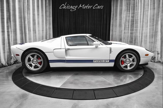 Photo of 2005 Centennial White Clearcoat Ford GT