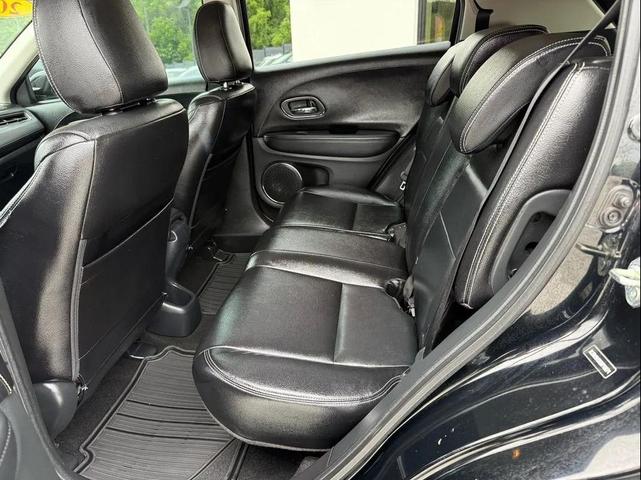 Photo of 2016 Crystal Black Pearl Honda HR-V