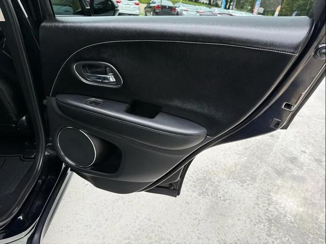 Photo of 2016 Crystal Black Pearl Honda HR-V