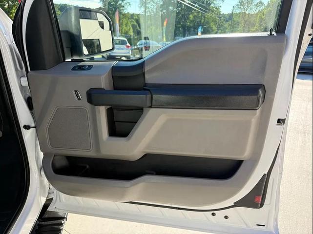Photo of 2020 Oxford White Ford F-150