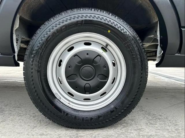 Photo of 2022 Oxford White Ford Transit-250