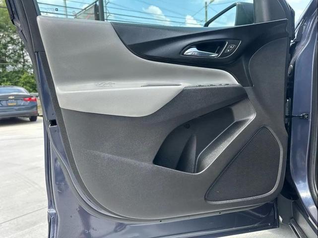 Photo of 2018 Storm Blue Metallic Chevrolet Equinox
