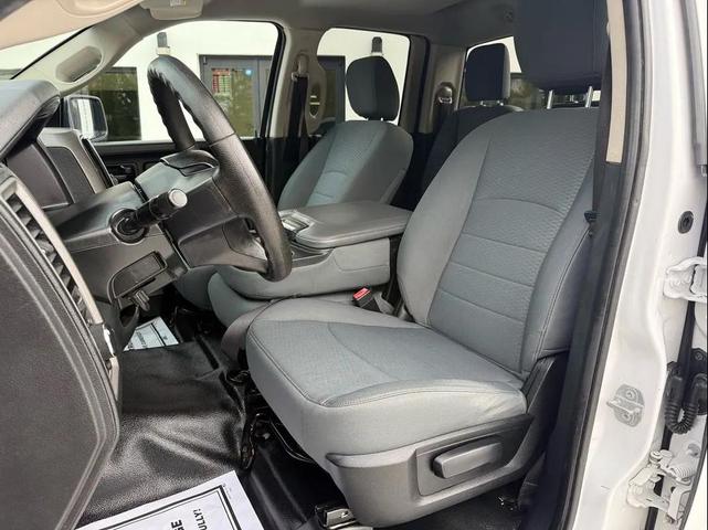 Photo of 2017 Bright White Clearcoat RAM 1500