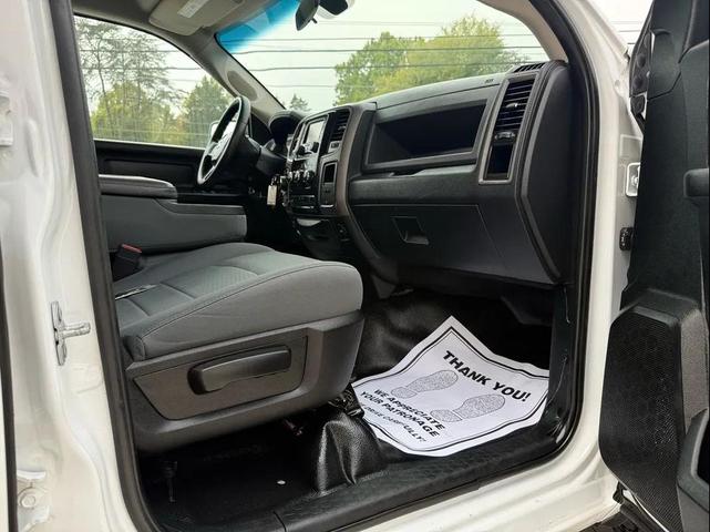Photo of 2017 Bright White Clearcoat RAM 1500