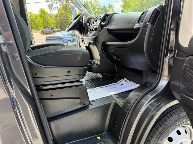 Photo of 2021 Granite Crystal Metallic Clearcoat RAM ProMaster 1500