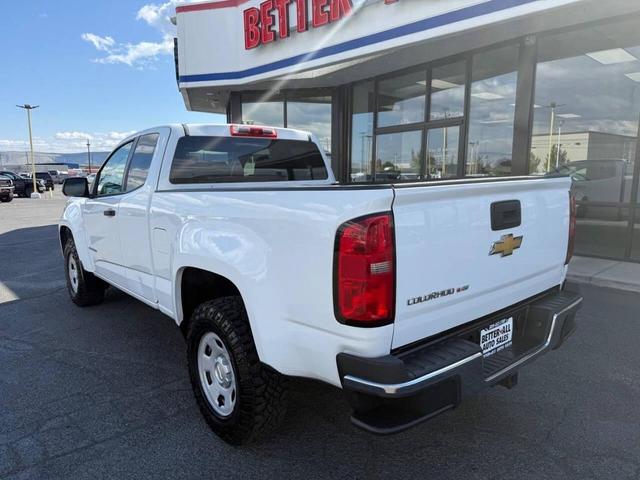 Photo of 2018 Summit White Chevrolet Colorado