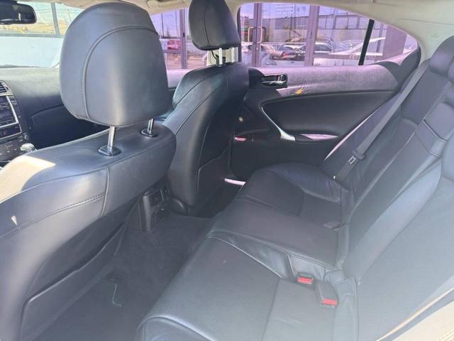 Photo of 2007 Starfire Pearl Lexus IS 250