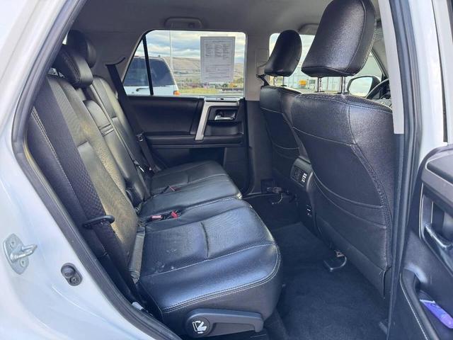 Photo of 2014 Black Toyota 4Runner