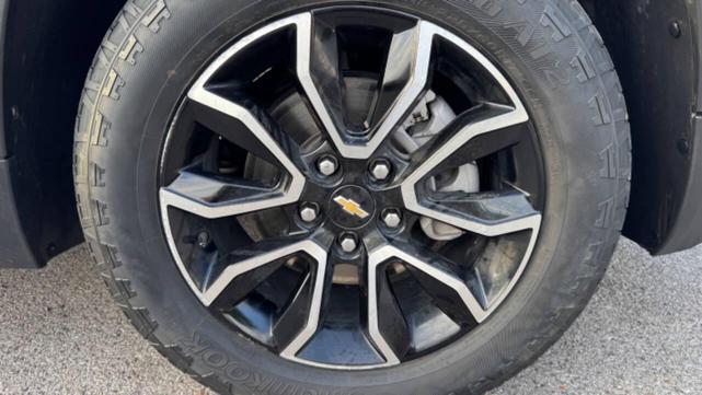 Photo of 2023 White Chevrolet Trailblazer