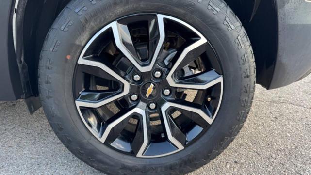 Photo of 2023 White Chevrolet Trailblazer