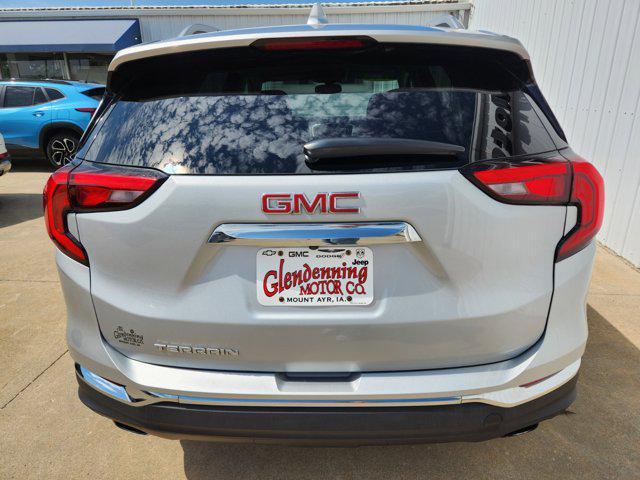 Photo of 2018 Quicksilver Metallic GMC Terrain