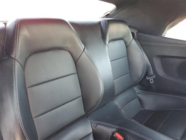 Photo of 2022 Blue Metallic Ford Mustang