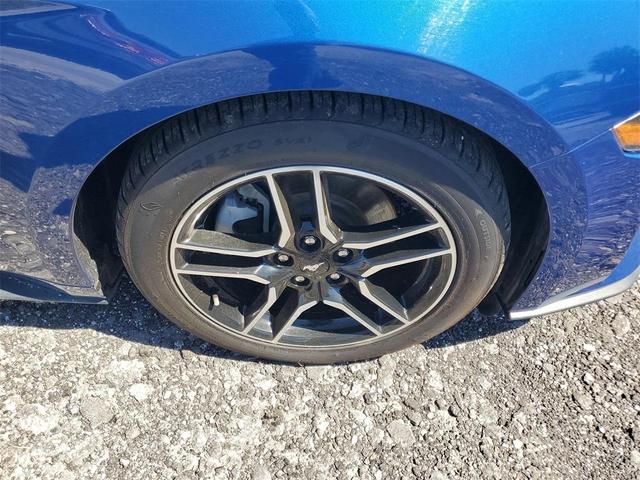 Photo of 2022 Blue Metallic Ford Mustang