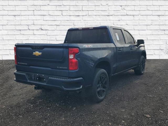 Photo of 2022 Northsky Blue Metallic Chevrolet Silverado 1500