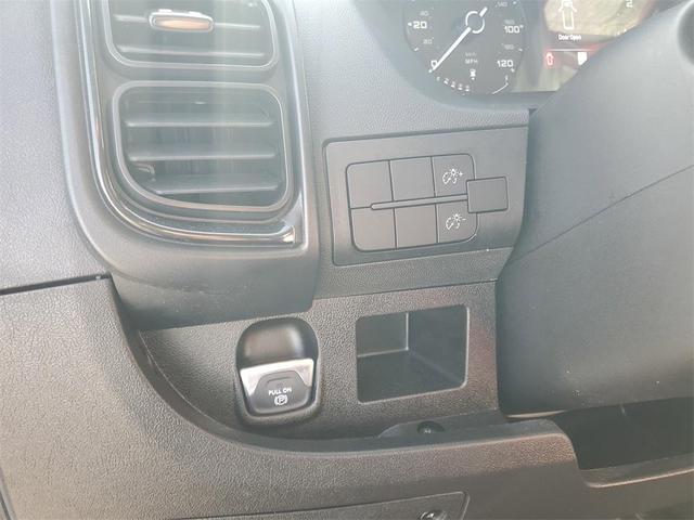 Photo of 2023 Bright White Clearcoat RAM ProMaster 1500