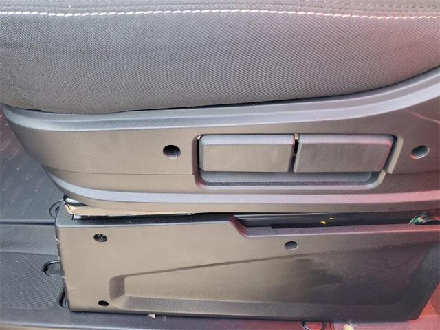 Photo of 2023 Bright White Clearcoat RAM ProMaster 1500